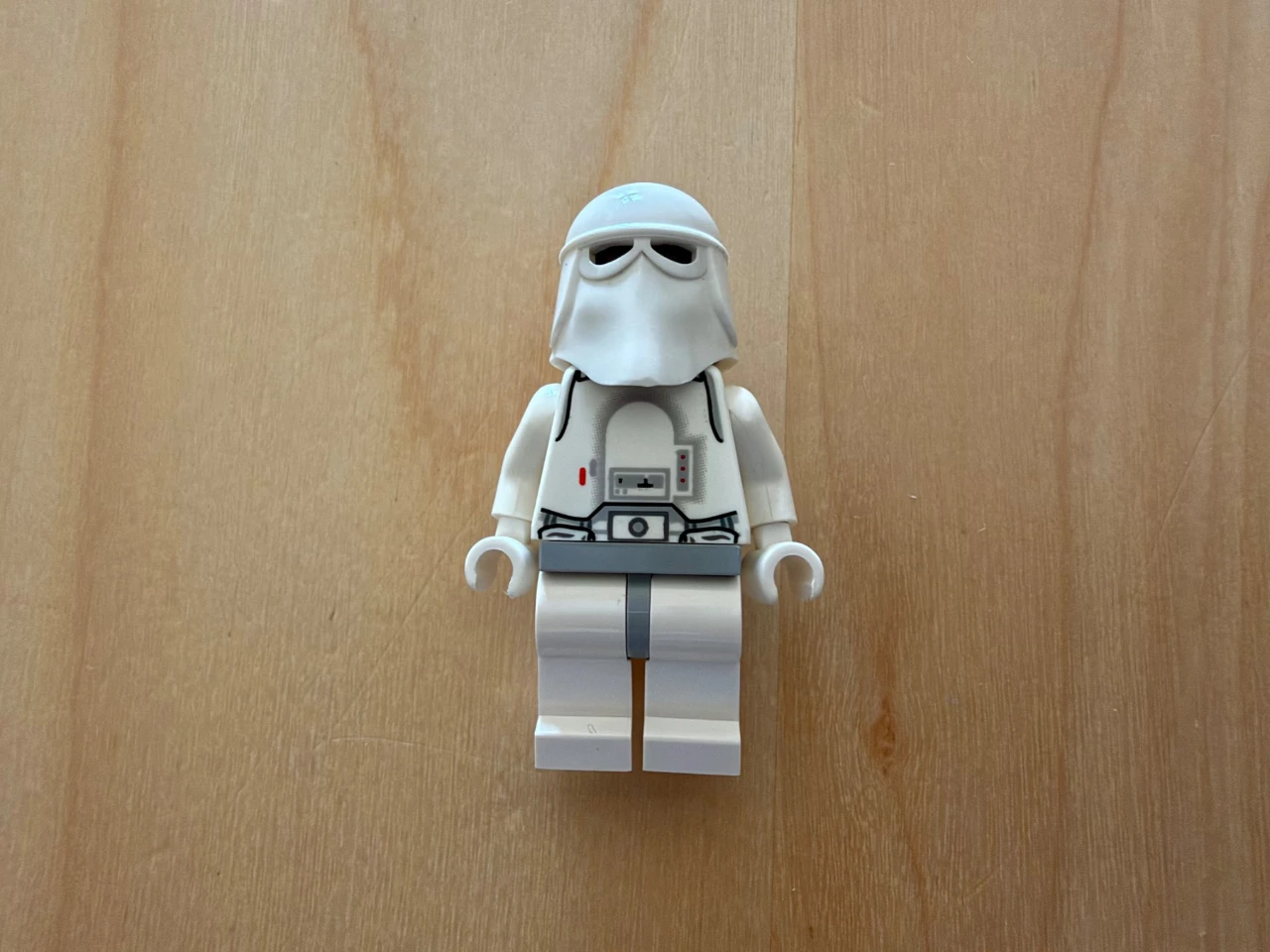 sw0115 Snowtrooper — משומש - במצב טוב