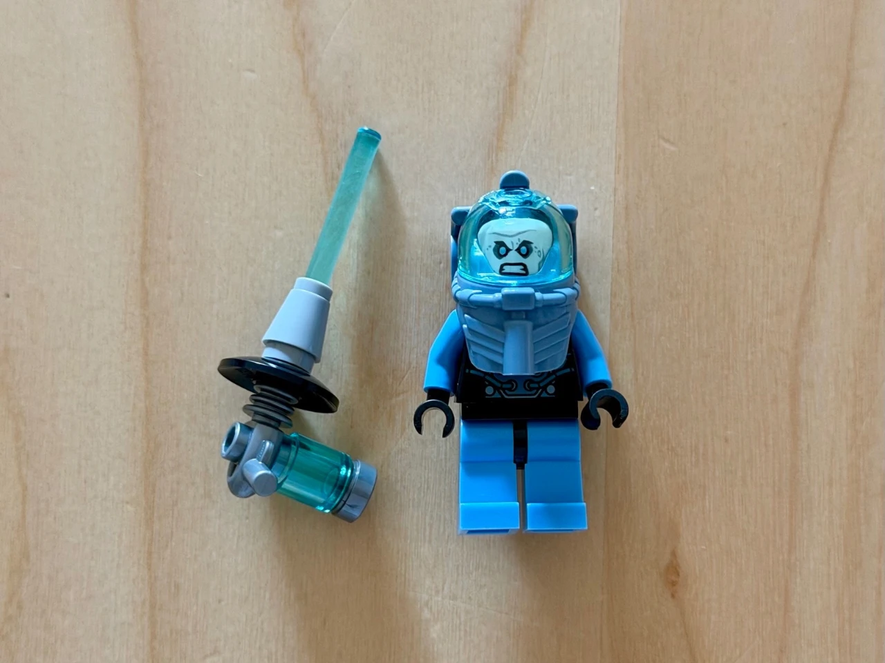 sh0049 Mr. Freeze — חדש