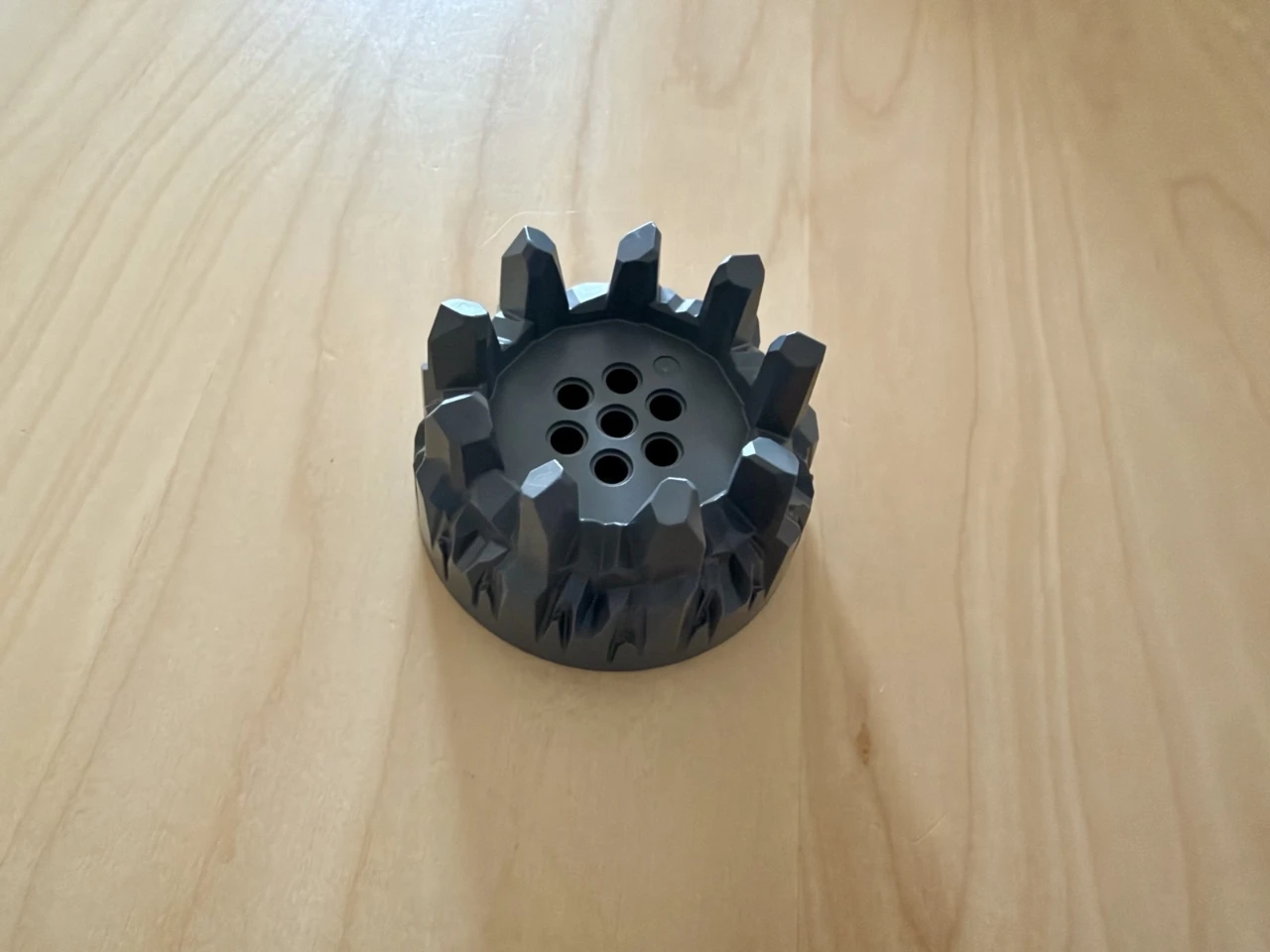 27254 Wheel Hard Plastic with Large Cleats and Flanges — משומש - כמו חדש